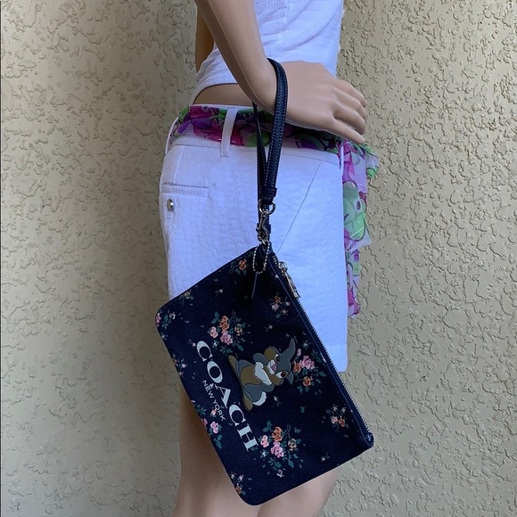 DISNEY X COACH GALLERY POUCH SV/MIDNIGHT
NWT - Picture 13 of 16